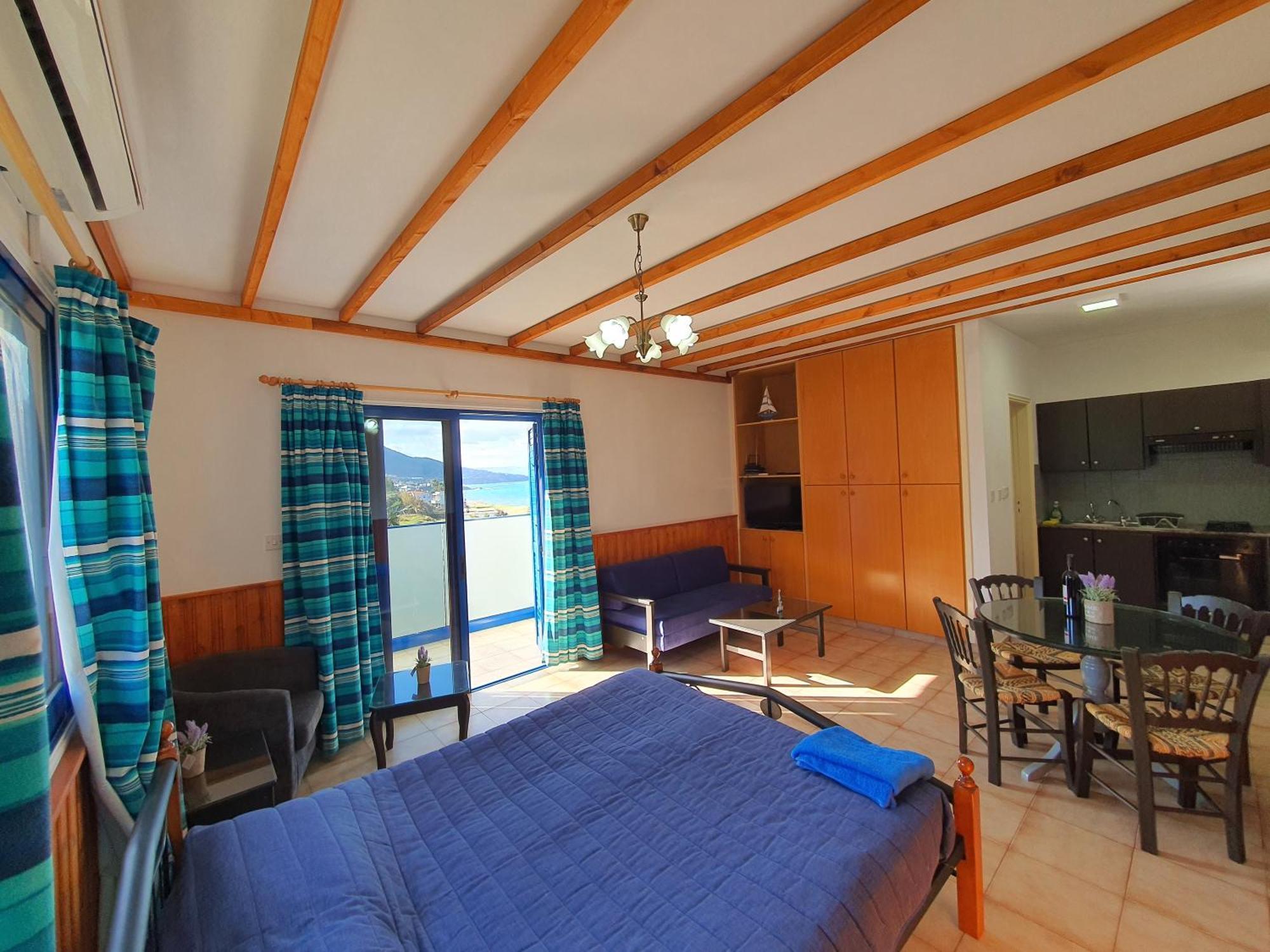 Kanalli Apartments Pomos Room photo